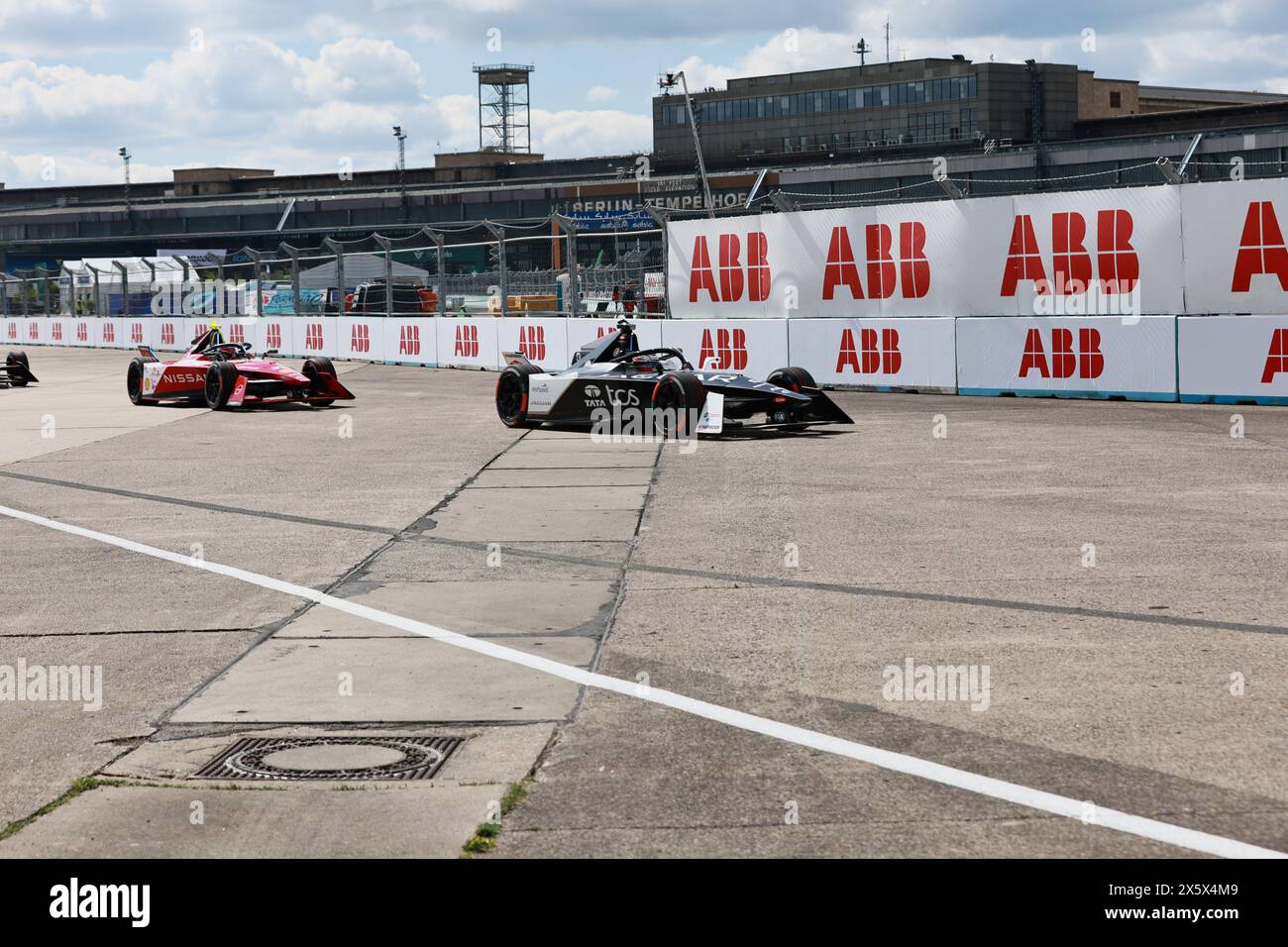 Germany, Berlin, May 11, 2024. Racing cars on the race track from  Round 9 of the 2023/24 ABB FIA Formula E Championship. The Berlin E-Prix 2024 will be in Berlin on May 11th and 12th, 2024 with a double race for the tenth time. The 2023/2024 electric racing series will take place at the former Tempelhof Airport. Credit: Sven Struck/Alamy Live News Stock Photo