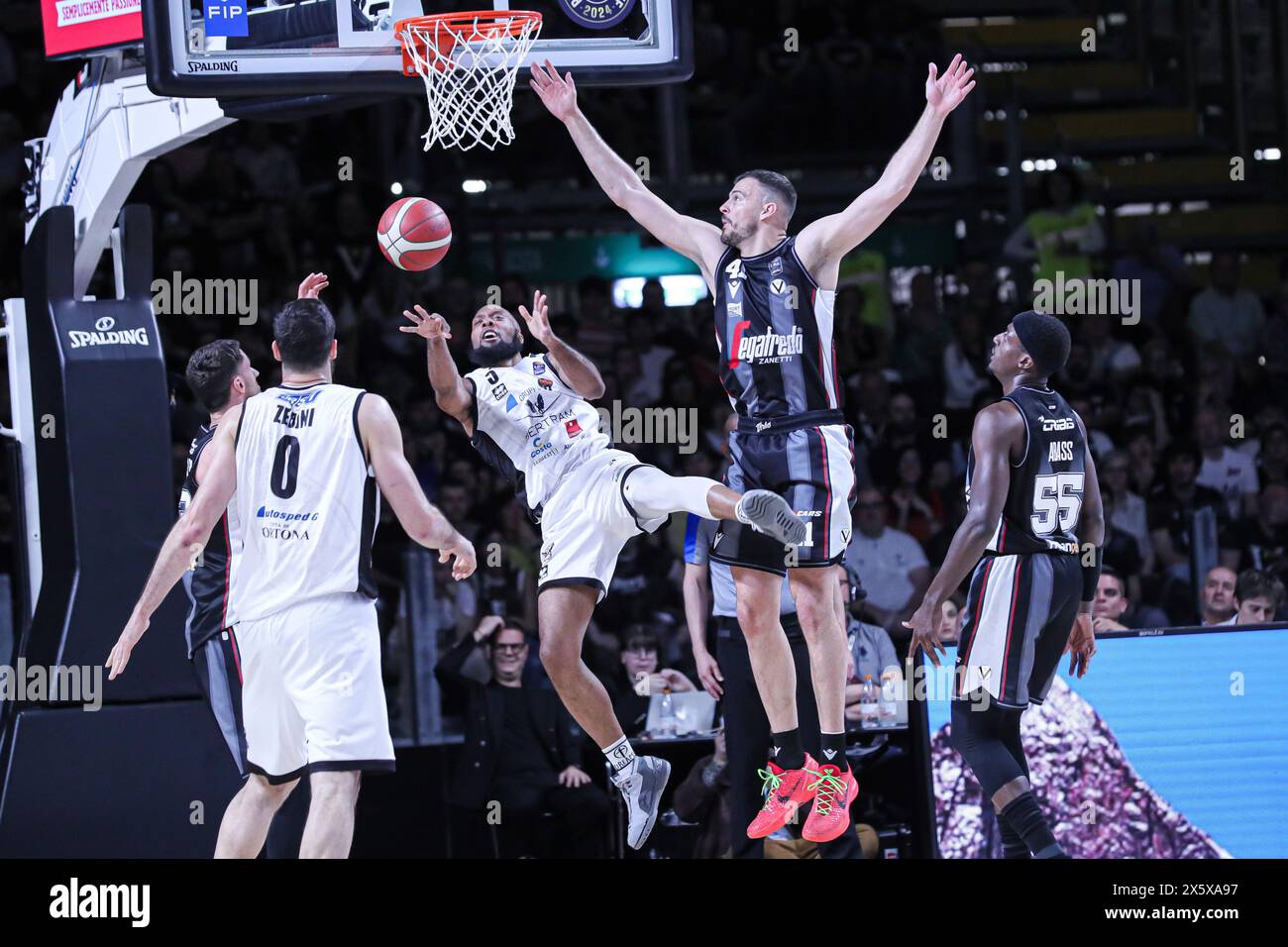 Bologna, Italy. 11th May, 2024. # 5 Chris Dowe (Bertram Derthona Basket Tortona) during PlayOff - Virtus Segafredo Bologna vs Bertram Derthona Tortona, Italian Basketball Serie A match in Bologna, Italy, May 11 2024 Credit: Independent Photo Agency/Alamy Live News Stock Photo