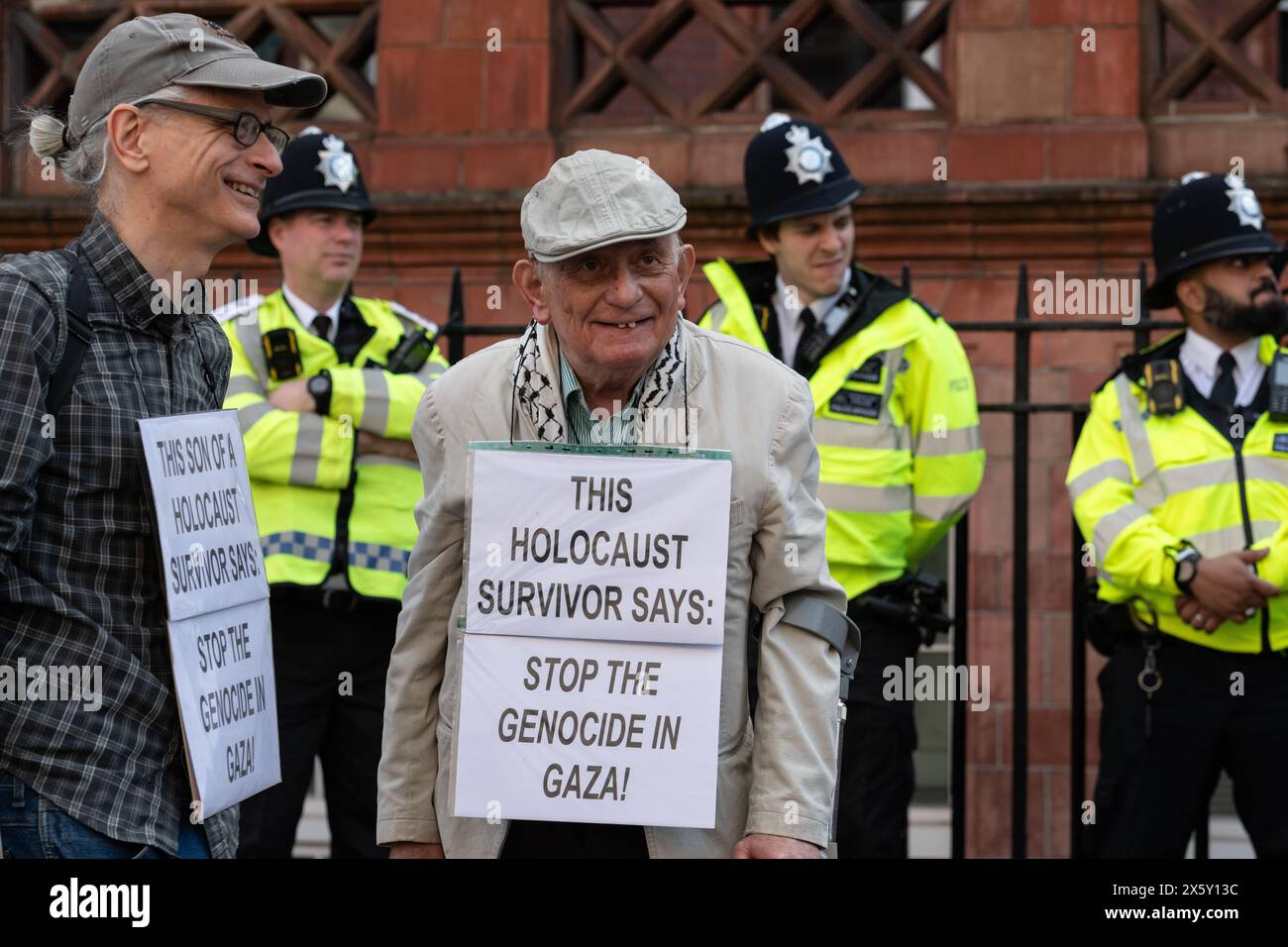 Pro palestine rally london hi-res stock photography and images - Alamy