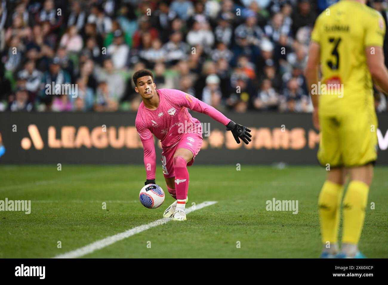 MELBOURNE, AUSTRALIA. 12 May 2024. Pictured: Wellington Phoenix goalkeeper Alex Paulsen (40) in action during the A Leagues Soccer, Melbourne Victory FC v Wellington Phoenix FC Semi Final at Melbourne's AAMI Park. Credit: Karl Phillipson/Alamy Live News Stock Photo