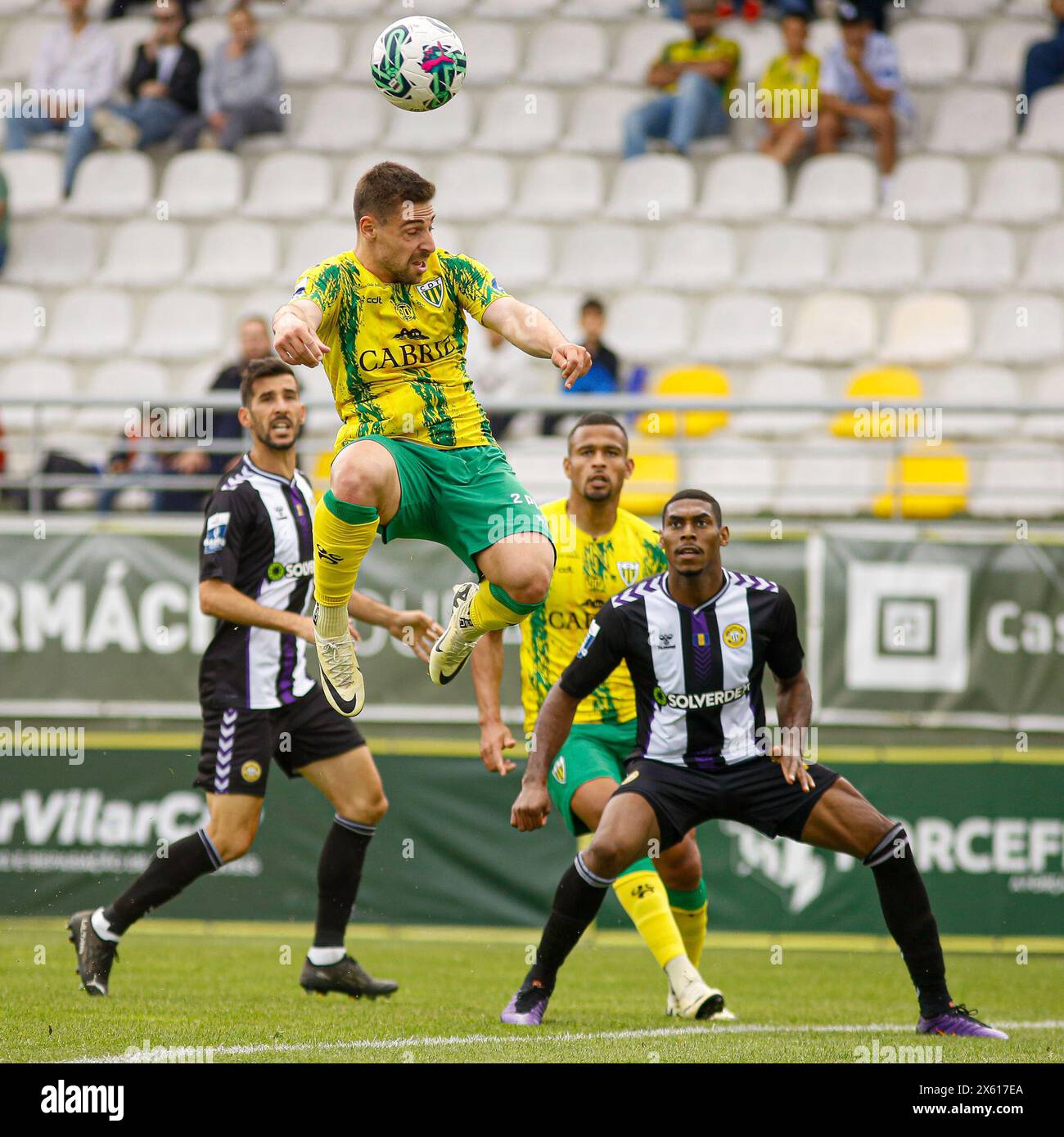 New York, New York, USA. 12th May, 2024. Tondela (PT), 12/05/2024 - LIGA/PORTUGAL/CD TONDELA/CD NACIONAL Ã¢â‚¬' Rui Gomes, from CD Tondela, during the match between CD Tondela and CD Nacional, valid for the 33rd round of the Liga Portugal Sabseg, held at the Stadium Joao Cardoso, in Tondela, this Sunday morning (12) (Credit Image: © Alexandre Gomes/TheNEWS2 via ZUMA Press Wire) EDITORIAL USAGE ONLY! Not for Commercial USAGE! Stock Photo