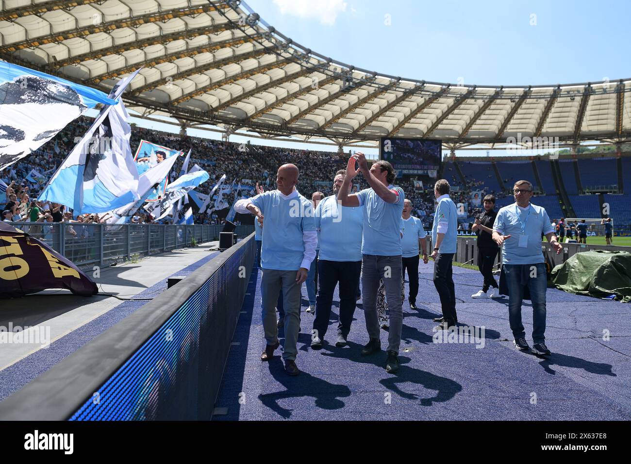 Roma, Italy. 12th May, 2024. Stadio Olimpico, Roma, Italy - la formazione della Lazio campione d'Italia nel 1974 riceve il saluto dei tifosi during Serie A Football Match, Lazio vs Empoli, 12 May 2024 (Photo by Roberto Ramaccia/Sipa USA) Credit: Sipa USA/Alamy Live News Stock Photo