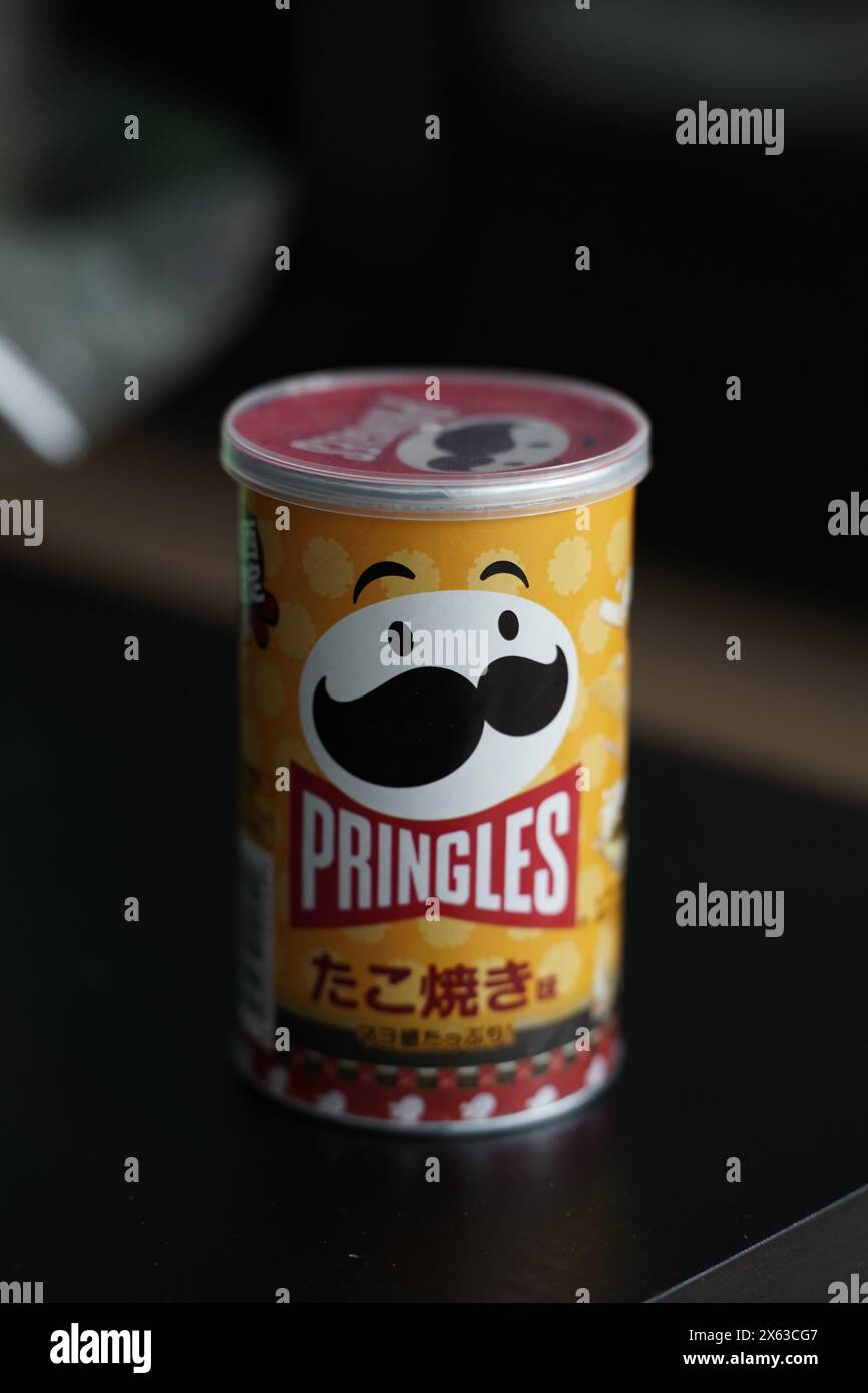 Pringles japan chip hi-res stock photography and images - Alamy