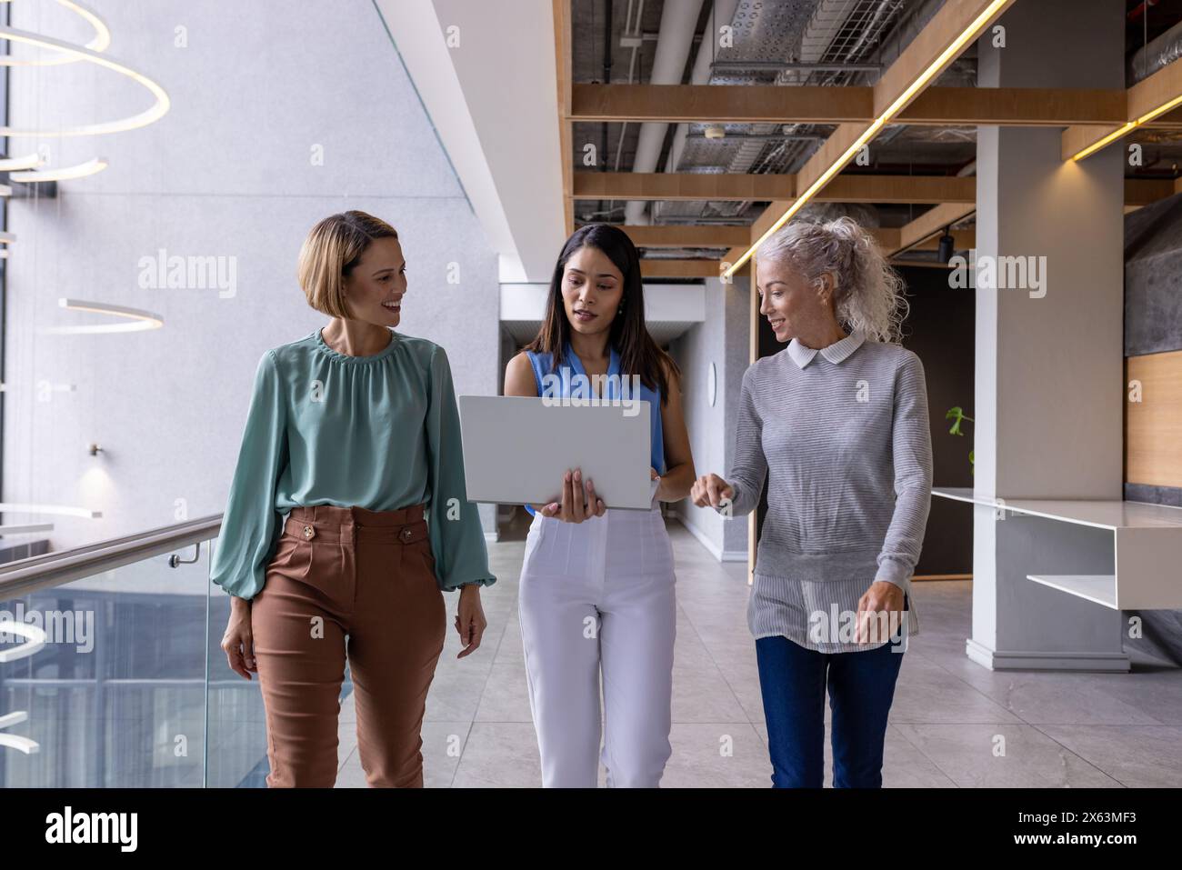 Team wearing office attire hi-res stock photography and images - Alamy