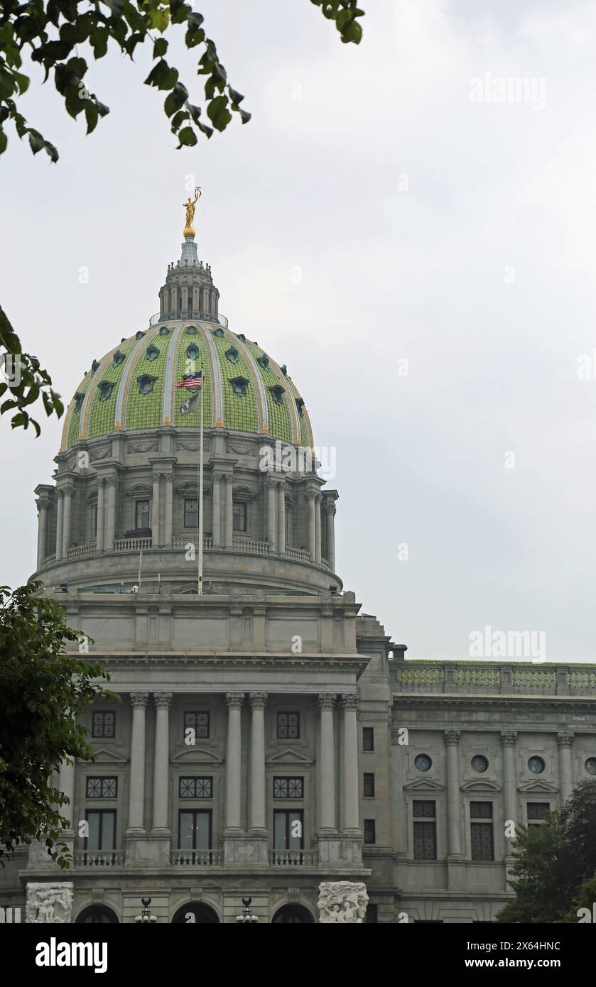 State Capitol vertical, Harrisburg, Pennsylvania Stock Photo