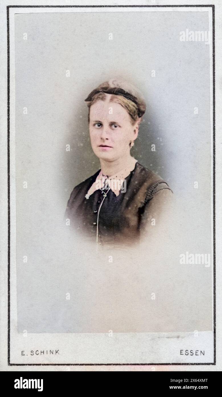 people, women, woman, photograph by E. Schink, carte-de-visite, Essen, Germany, circa 1900, ADDITIONAL-RIGHTS-CLEARANCE-INFO-NOT-AVAILABLE Stock Photo