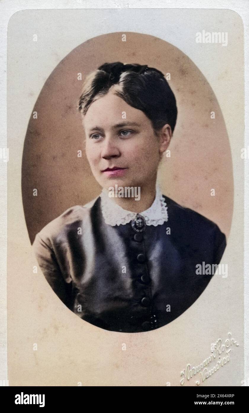 people, historic, women, woman, portrait, carte-de-visite, circa 1900, ADDITIONAL-RIGHTS-CLEARANCE-INFO-NOT-AVAILABLE Stock Photo