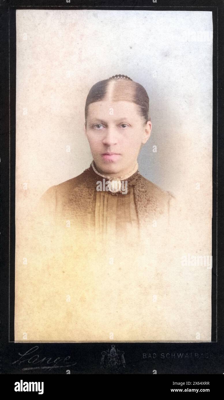people, historic, women, woman, portrait, photograph by G. G. Lange, carte-de-visite, Darmstadt, ADDITIONAL-RIGHTS-CLEARANCE-INFO-NOT-AVAILABLE Stock Photo