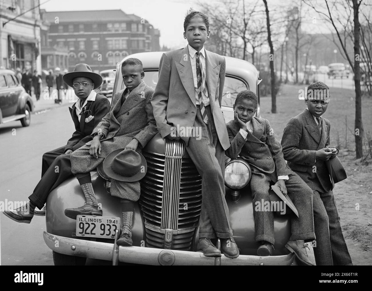 Russell Lee (American photographer) - Chicago Youths with Automobile ...