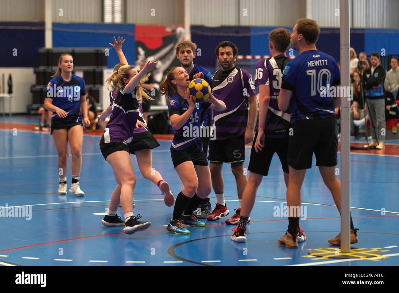 League semi final hi-res stock photography and images - Alamy