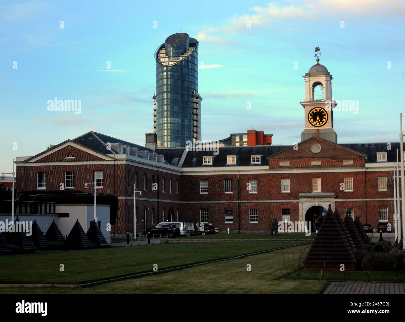 ENGLAND COASTAL PATH, THE VULCAN BUILDING AND LIPSTICK TOWER, GUNWHARF