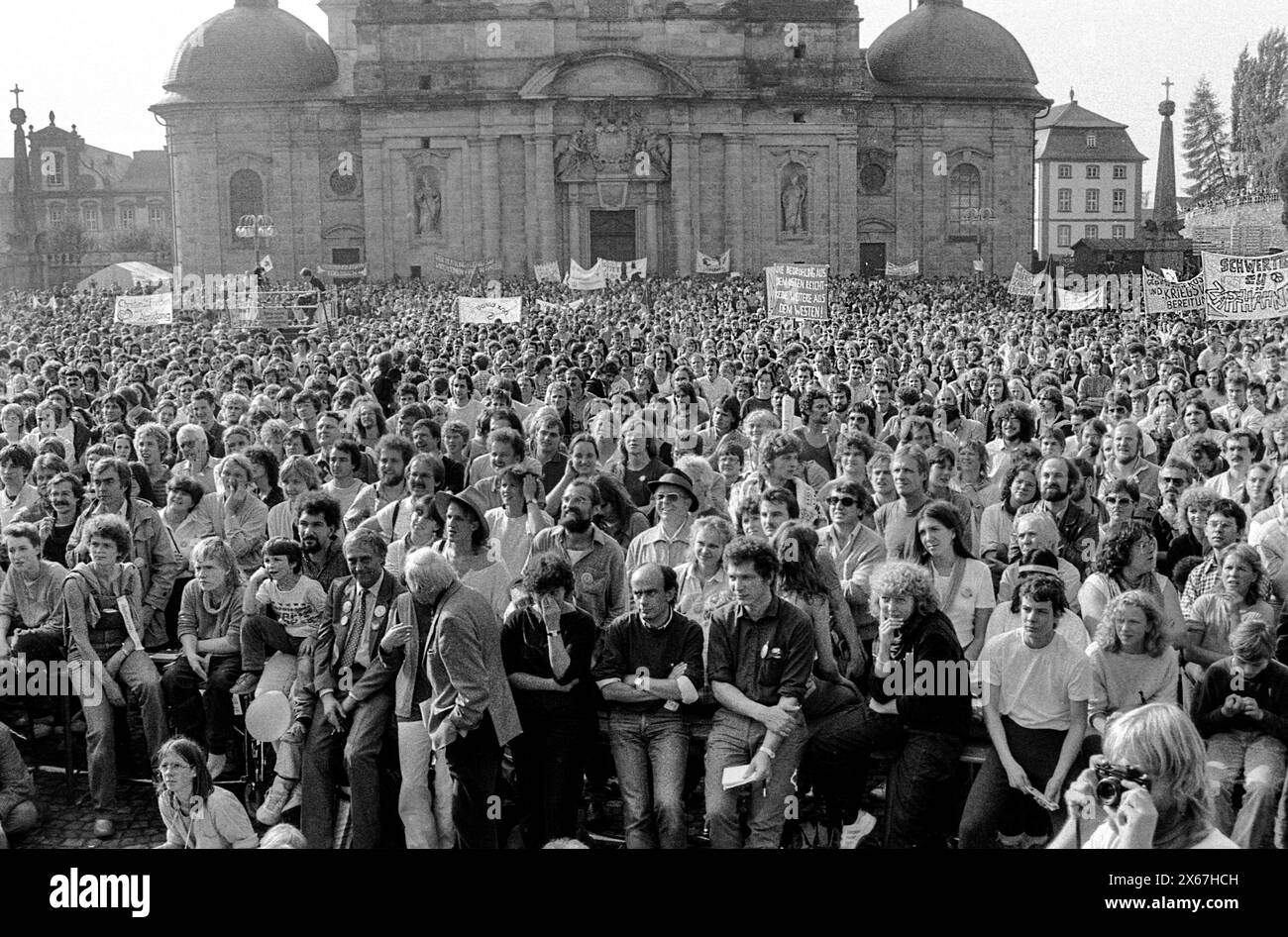 Major rally, Nationwide autumn actions of the peace movement in the ...