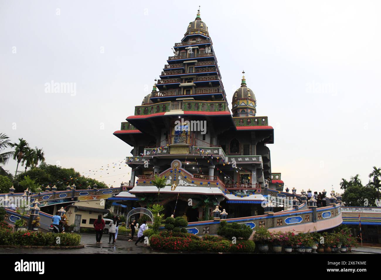 Medan Selayangh, North Sumatra, Indonesia. 11th May, 2024. One of the Catholic churches, which is unique and interesting with its shape like a temple in India, this Maria building is called Annai Velangkani, located in Indonesia, Medan, North Sumatra. (Credit Image: © Kartik Byma/ZUMA Press Wire) EDITORIAL USAGE ONLY! Not for Commercial USAGE! Stock Photo