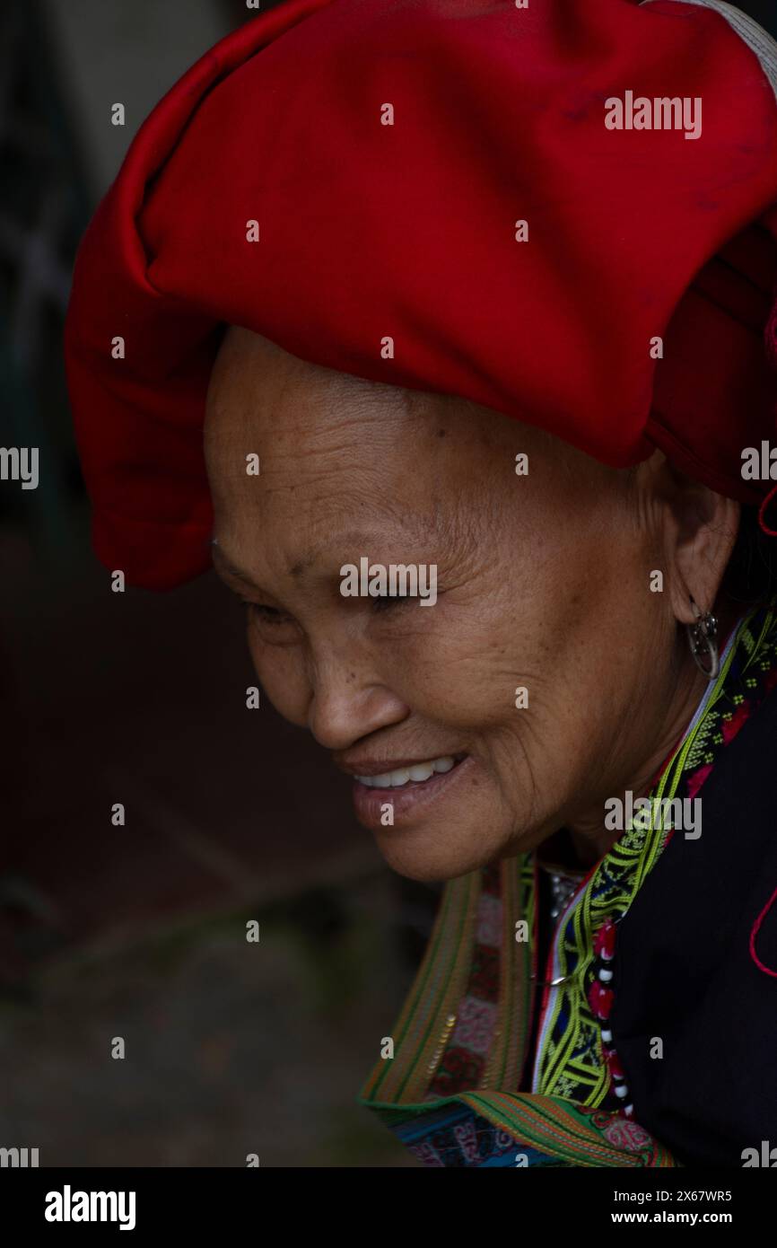 Vietnam hill tribe portrait hi-res stock photography and images - Alamy