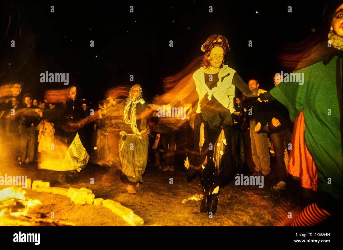 Walpurgis Deutschland, Berlin, 30.4.1991, Hexentanz an der Kollwitzstraße, zur Walpurgisnacht, Â *** Walpurgis Germany, Berlin, 30 4 1991, witches dance on Kollwitzstraße, on Walpurgis Night, Â Stock Photo