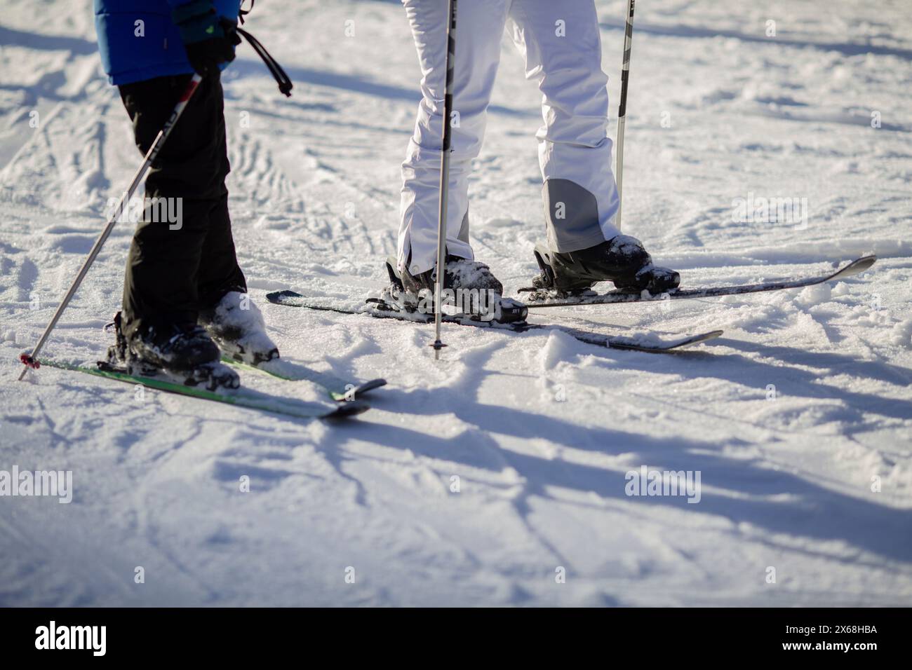 Skiers legs hi-res stock photography and images - Alamy