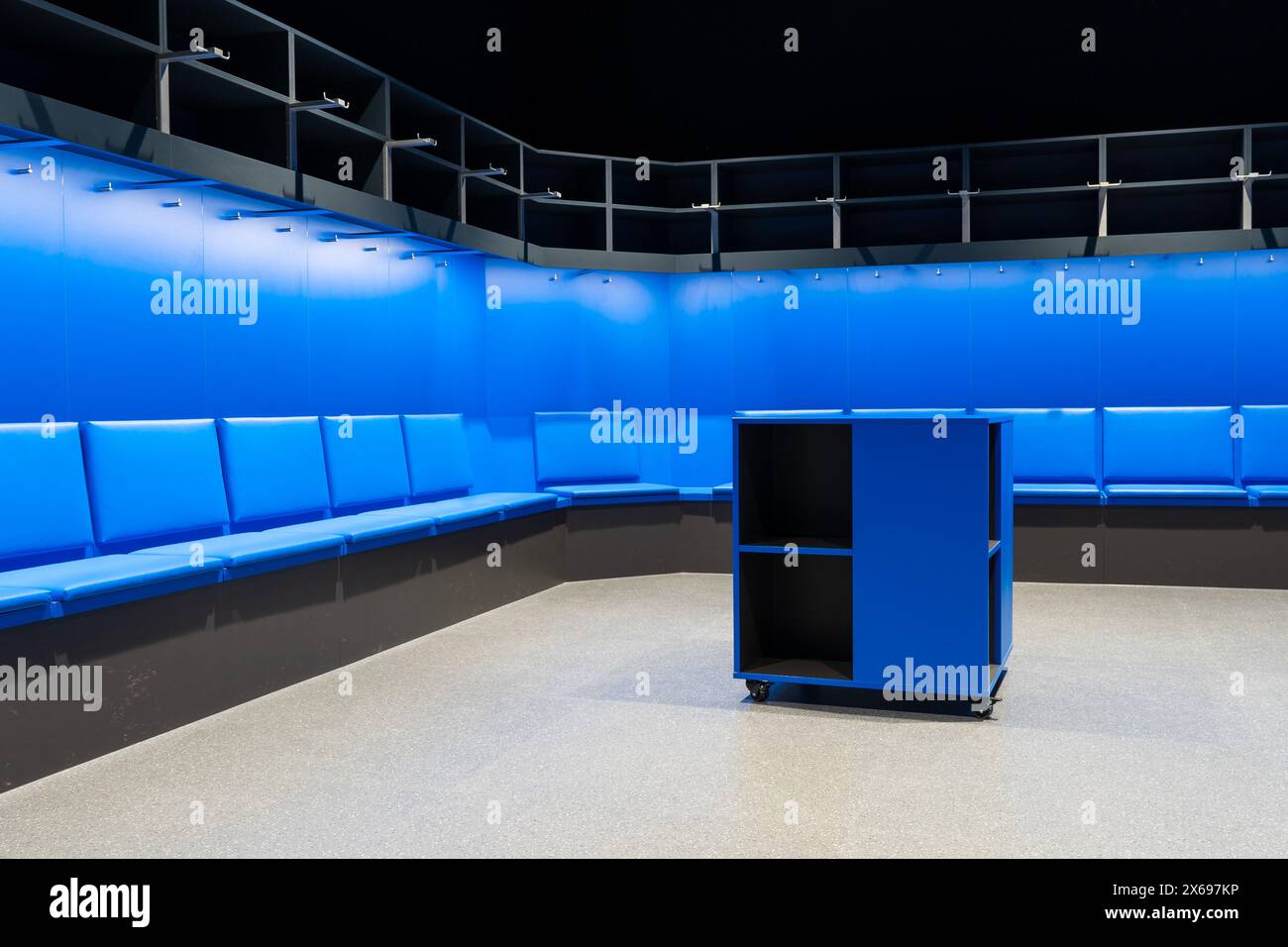 Sport dressing room hi-res stock photography and images - Alamy