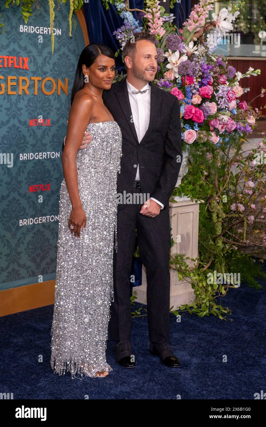 Joshua Jackson And Simone Ashley'S Nyc Summer: Love Is In The Details - gzv9wem
