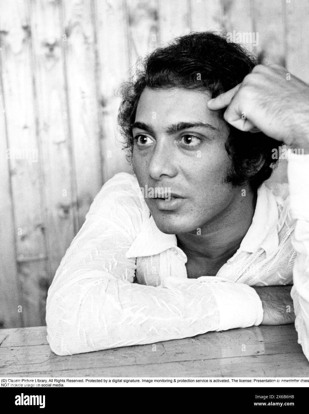 Paul Albert Anka OC (born July 30, 1941) is a Canadian-American singer, songwriter and actor. He is best known for his signature hit songs including 'Diana', 'Lonely Boy', 'Put Your Head on My Shoulder', and '(You're) Having My Baby'. Anka also wrote the theme for The Tonight Show Starring Johnny Carson; one of Tom Jones' biggest hits, 'She's a Lady'; and the English lyrics to Claude François and Jacques Revaux's music for Frank Sinatra's signature song 'My Way', which has been recorded by many, including Elvis Presley. Pictured in Sweden in the 1960s. Stock Photo