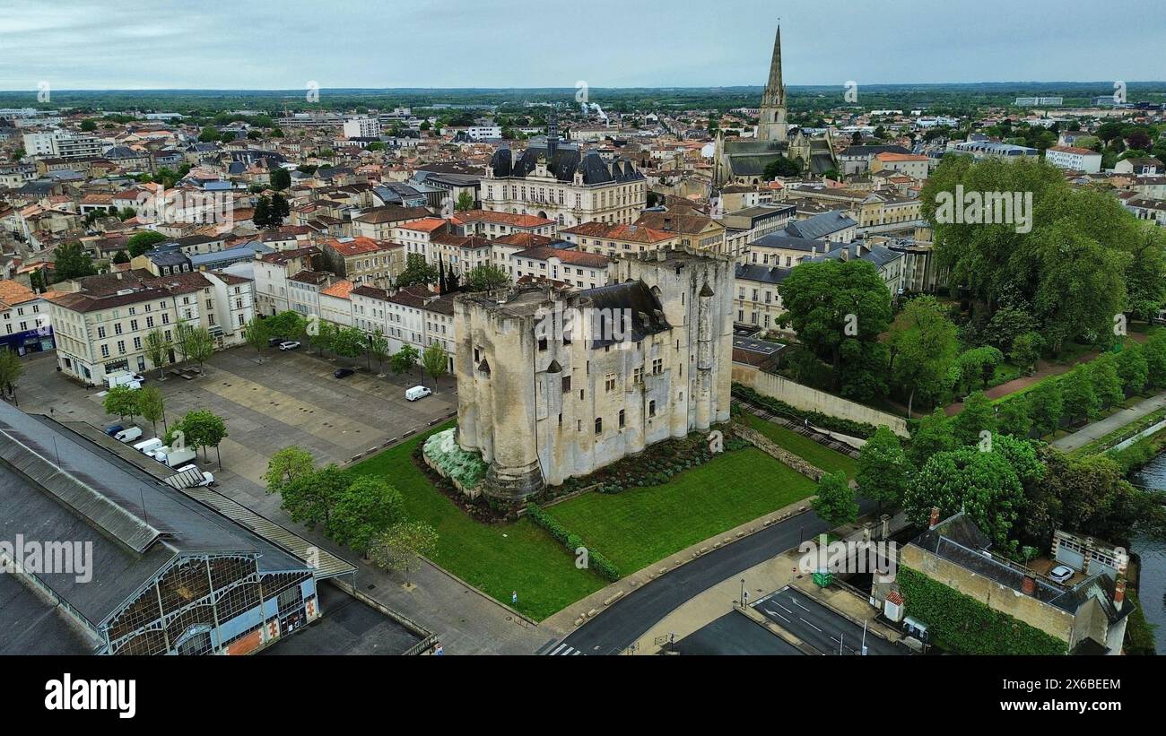 drone photo Niort dungeon France Europe Stock Photo - Alamy