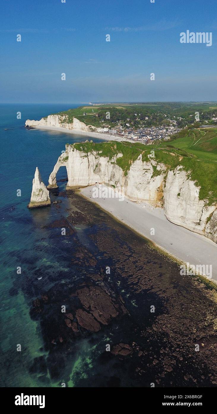 Drone photo etretat hi-res stock photography and images - Alamy