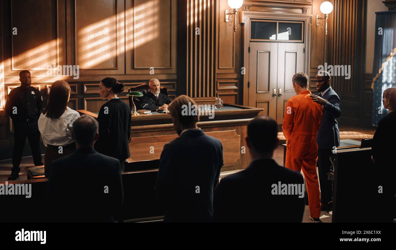 Court of Law and Justice Trial Imparcial Honorable Judge Pronouncing