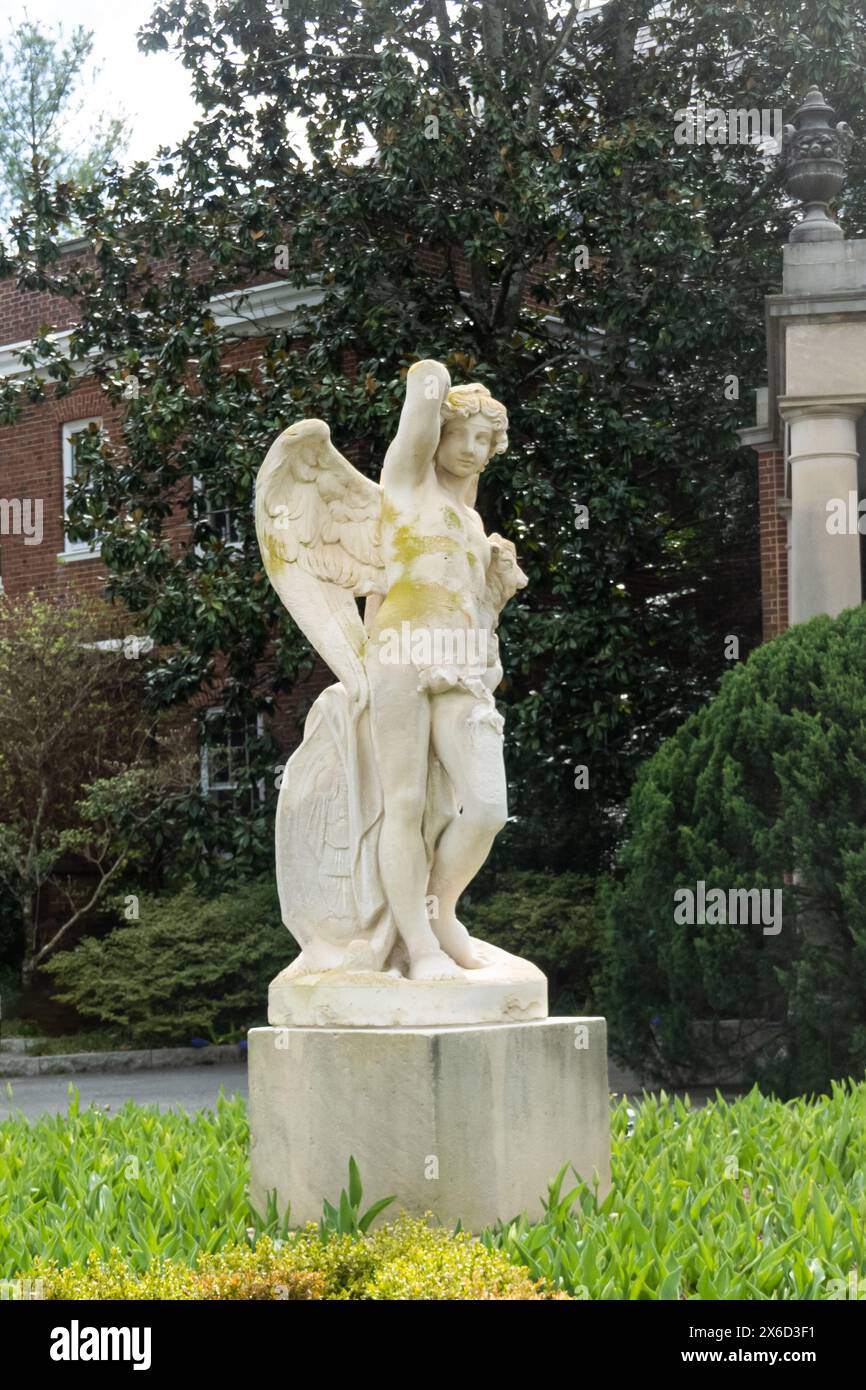 Hillwood Hi res Stock Photography And Images Alamy