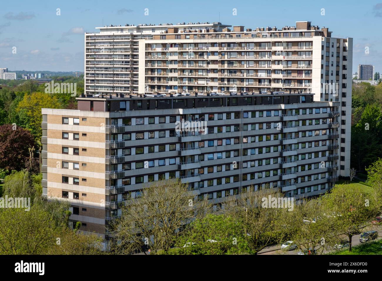 Immeubles d'appartements à la limite de Laeken et Neder-over-Hembeek | Apartment buildings on the border of Laeken and Neder-over-Hembeek Stock Photo