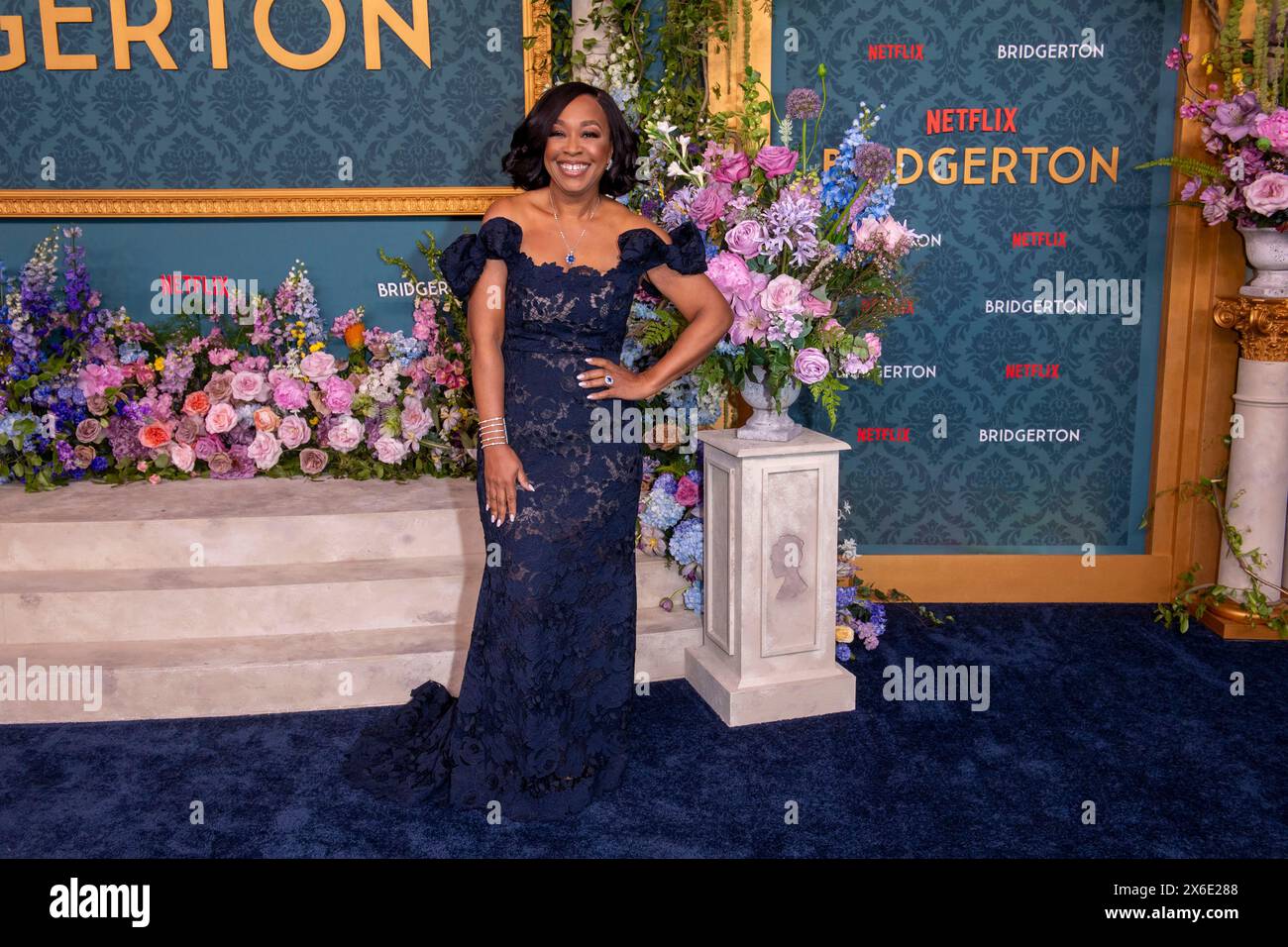 New York, United States. 13th May, 2024. Shonda Rhimes is attending Netflix's ''Bridgerton'' Season 3 World Premiere at Alice Tully Hall, Lincoln Center, in New York, New York, USA, on May 13, 2024. (Photo by Thenews2/NurPhoto) Credit: NurPhoto SRL/Alamy Live News Stock Photo