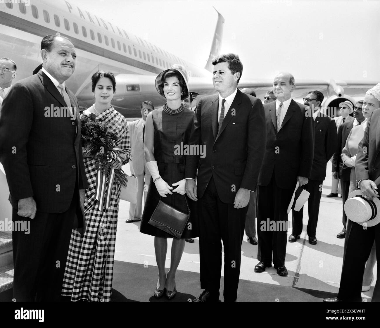 Pakistan President Muhammad Ayub Khan and daughter Begum Ayub Khan with U.S. First Lady Jacqueline Kennedy, U.S. President John F. Kennedy and others upon arrival, Andrews Airforce Base, Maryland, USA, Robert H. McNeill, Robert H. McNeill Family Collection, July 11, 1961 Stock Photo