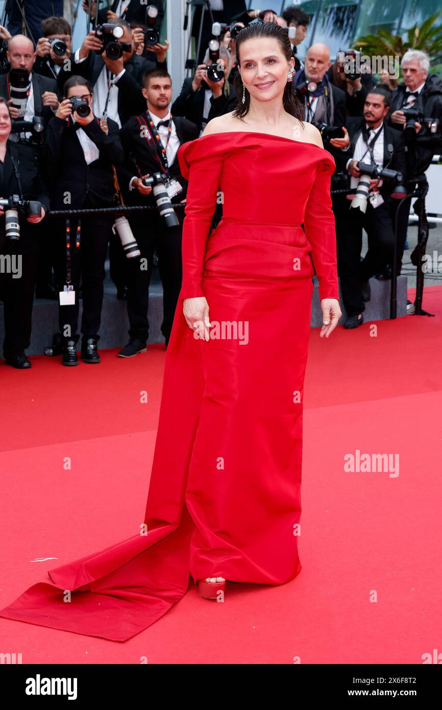 Cannes, France, on 14 May 2024. Juliette Binoche attends the premiere of 'Le Deuxieme Acte ('The Second Act')' and opening ceremony of the 77th Cannes Film Festival at Palais des Festivals in Cannes, France, on 14 May 2024. Stock Photo