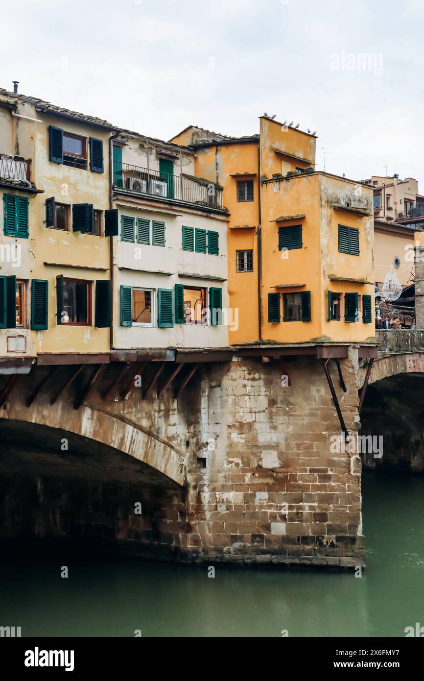 The Ponte Vecchio, a medieval stone closed-spandrel segmental arch ...