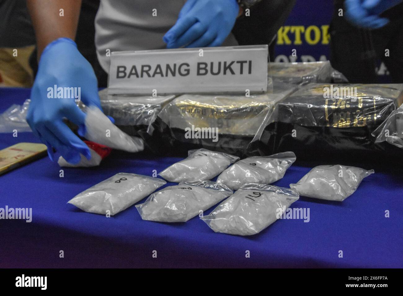 Container Sabu Kilo drugs hi-res stock photography and images - Alamy