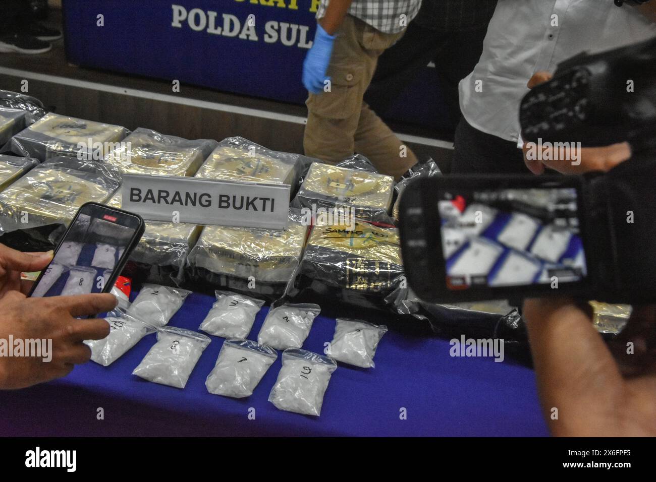 Container Sabu Kilo drugs hi-res stock photography and images - Alamy