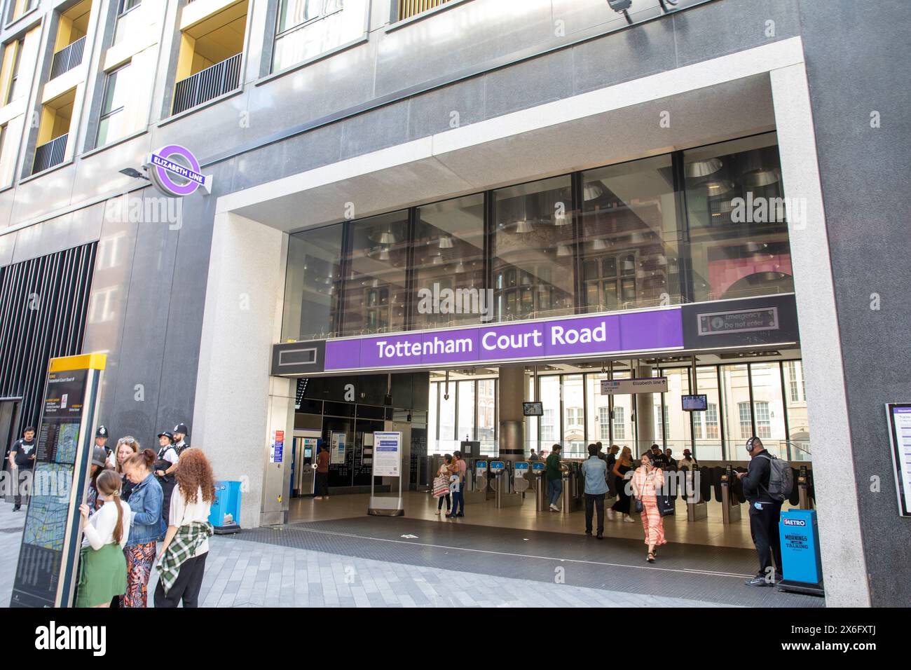 Elizabeth line station entrance hires stock photography and images Alamy
