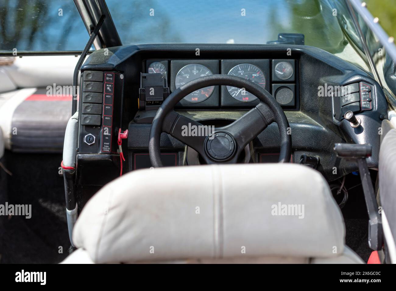 Vintage boat dashboard hires stock photography and images Alamy