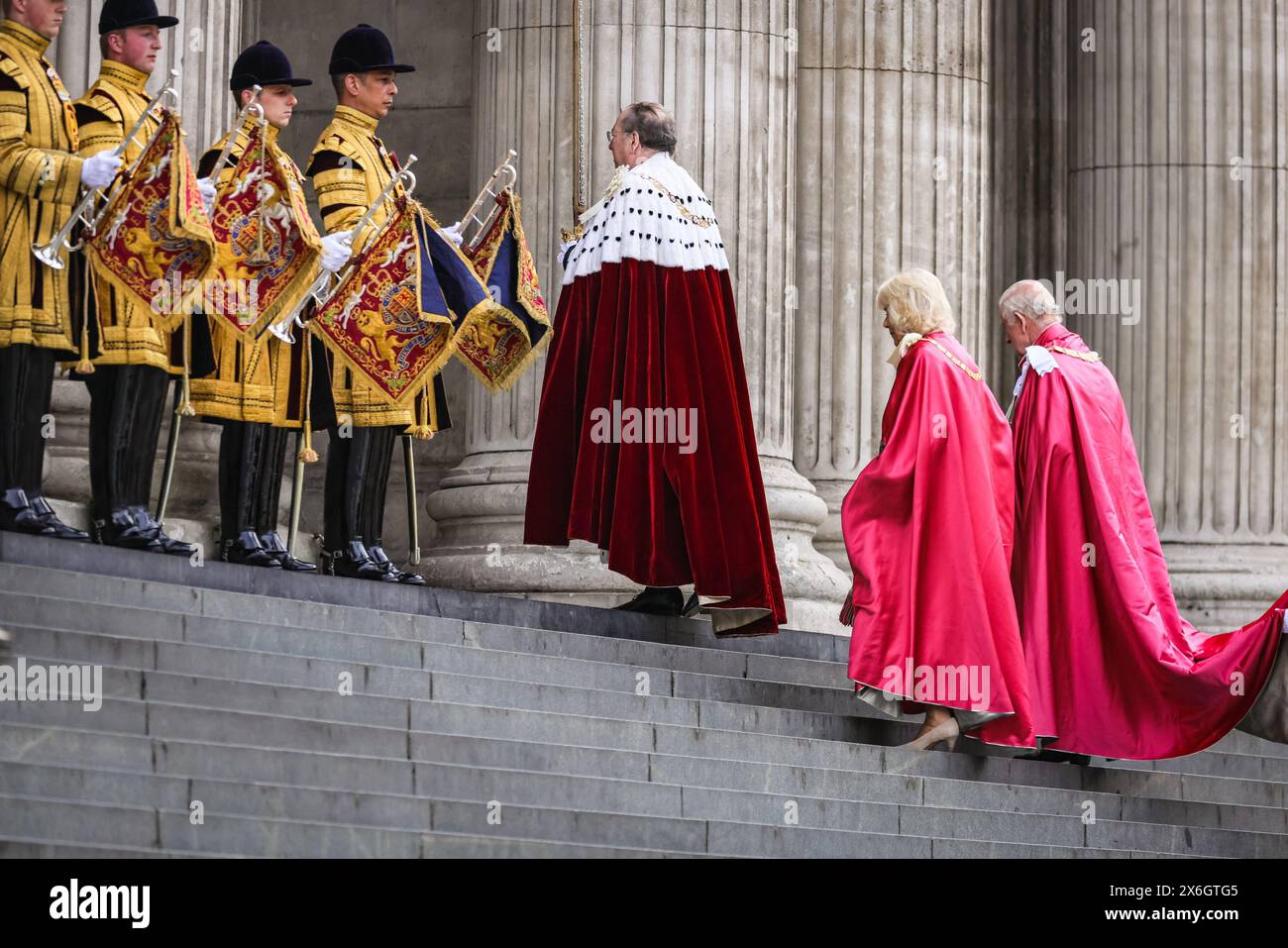 London, UK. 15th May, 2024. The king and queen arrive in their ...