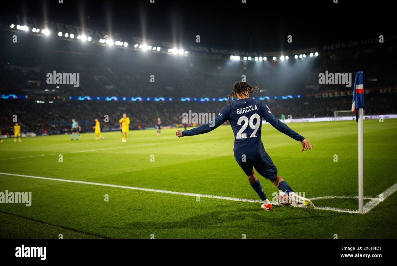 Paris, France. 7th Mai 2024. Bradley Barcola (Paris) Paris Saint ...