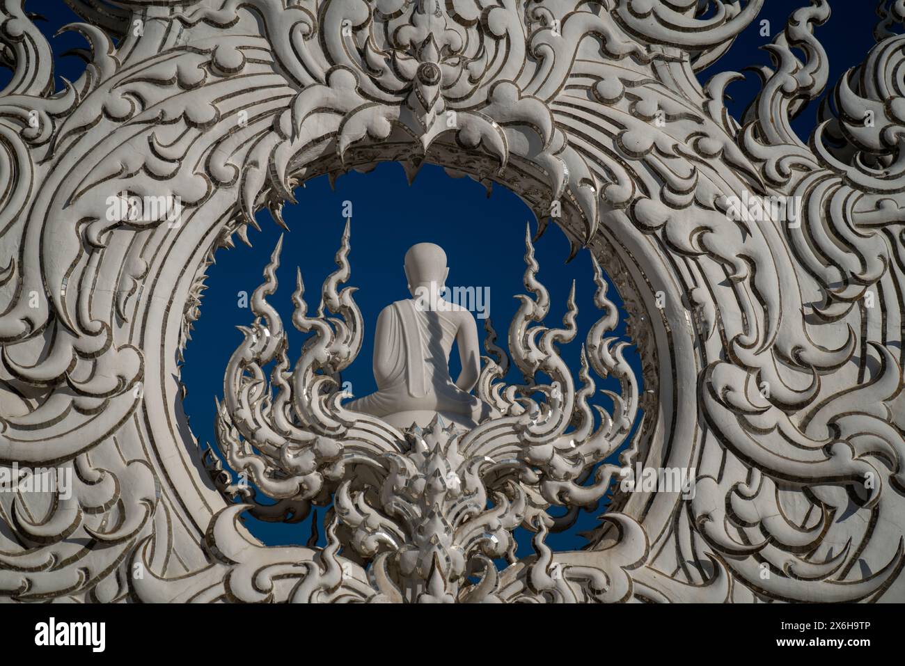 Chiang Rai White Temple, Wat Rong Khun Stock Photo - Alamy