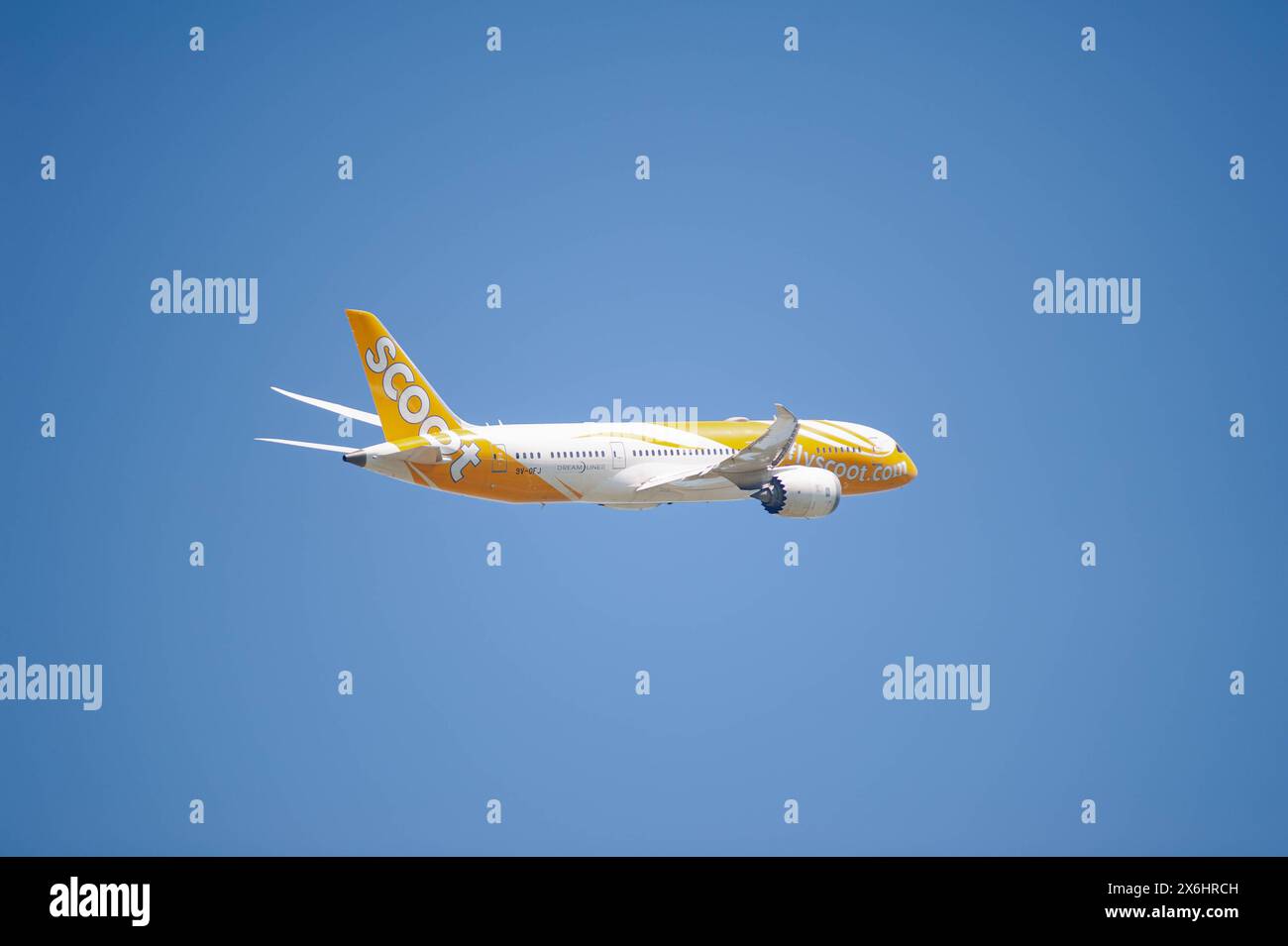 13.05.2024, Berlin, Deutschland, Europa Ein Passagierflugzeug der