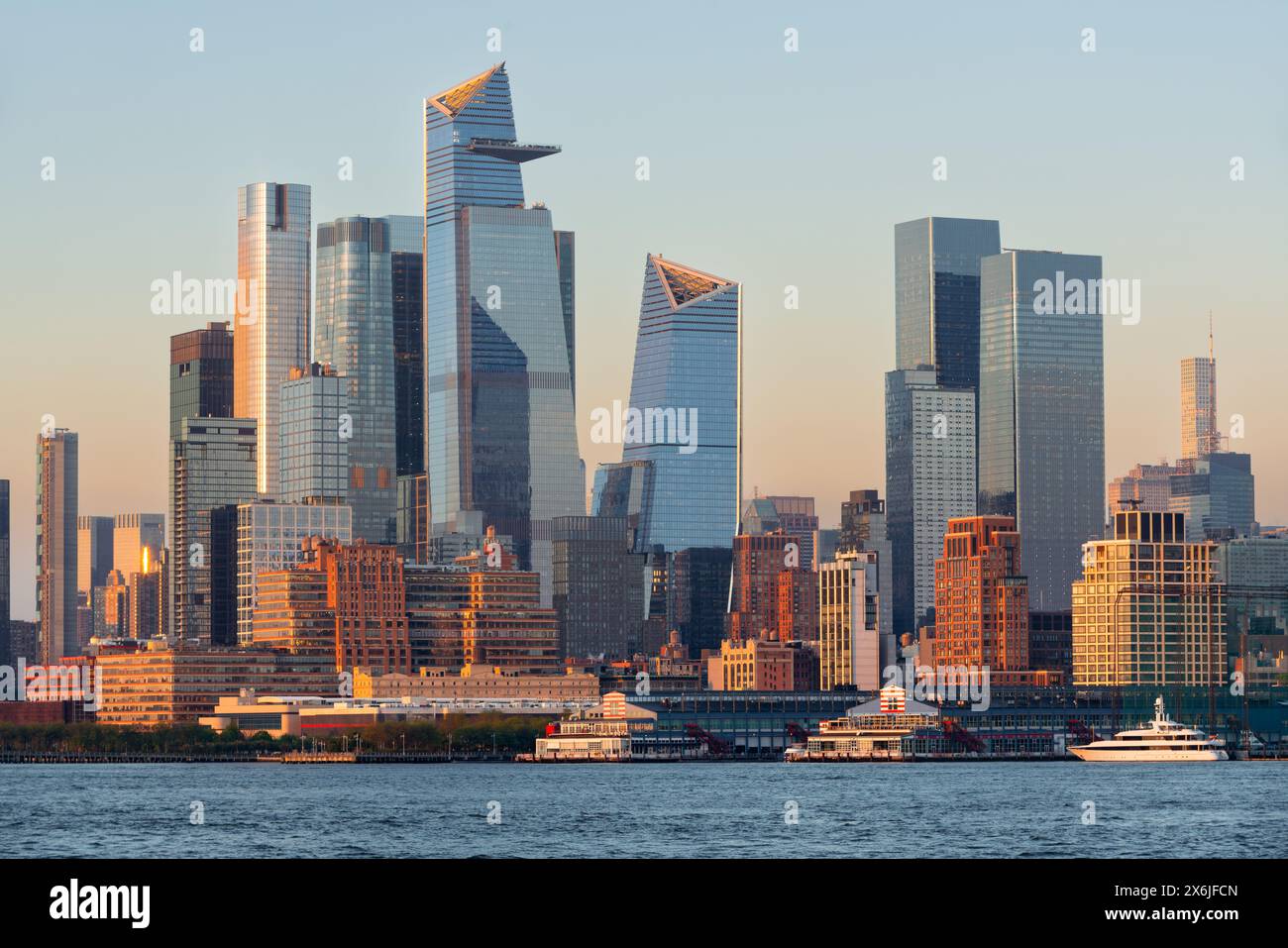 New York City Skyline With Hudson Yards Skyscrapers Manhattan Midtown new-york-city-skyline-with-hudson-yards-skyscrapers-manhattan-midtown