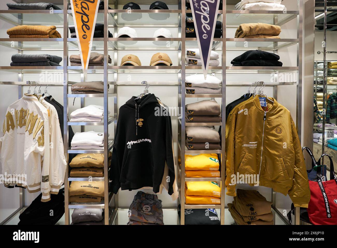 Ape hangers hires stock photography and images Alamy