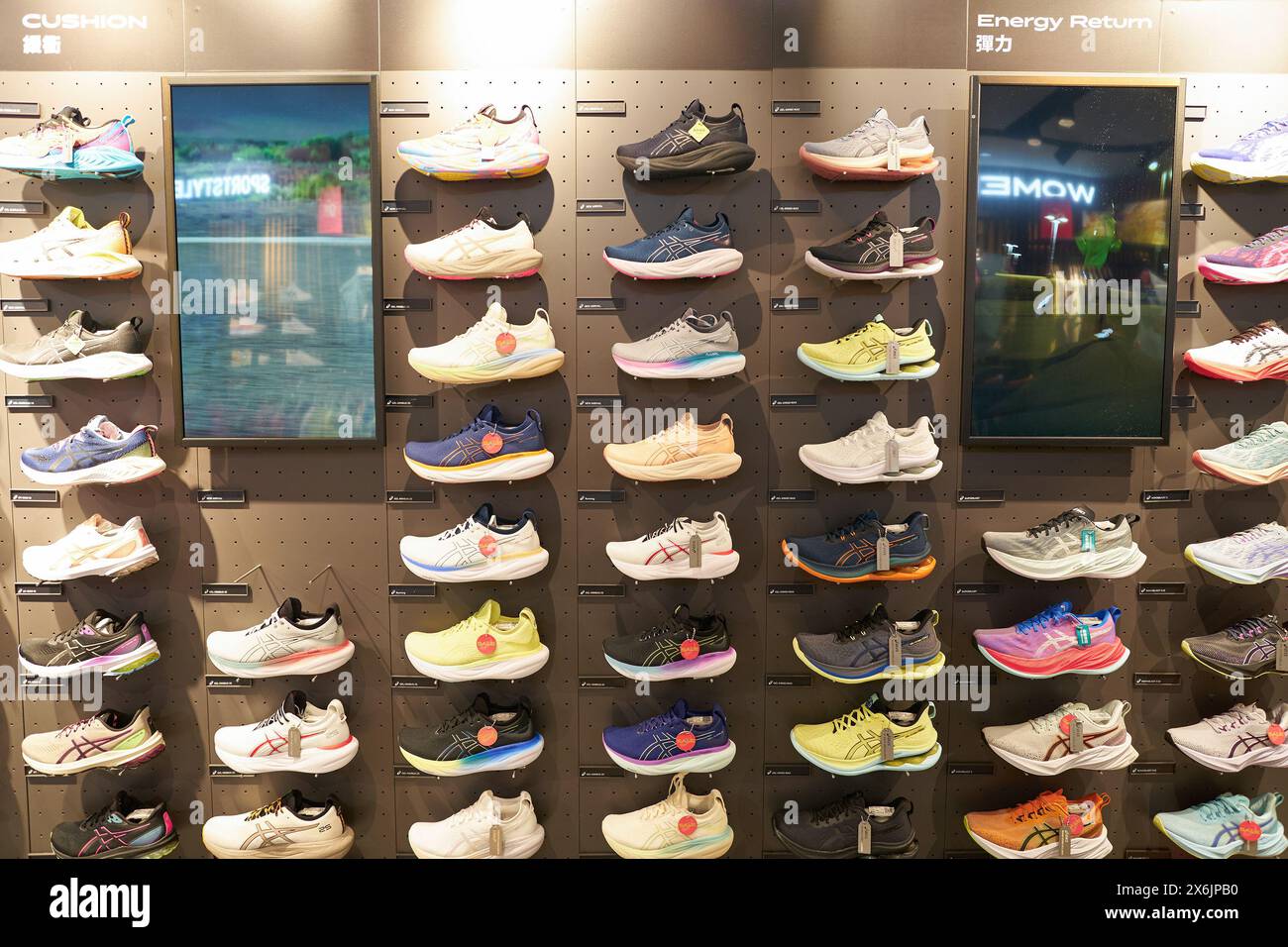 Asics outlet store cabazon hot sale