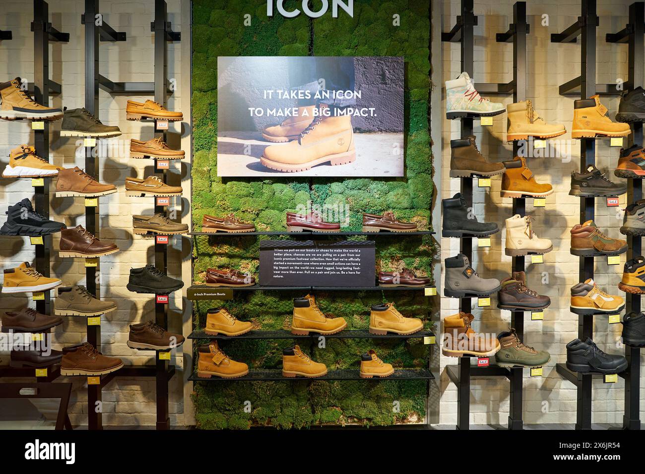 Timberland boots shop hi res stock photography and images Alamy