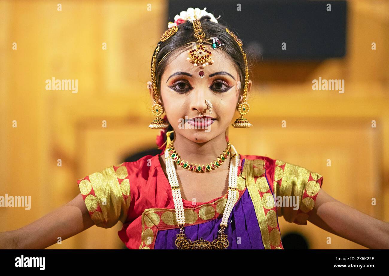 Indian dancer, 10 years old, dancing Indian classical dance, close-up ...