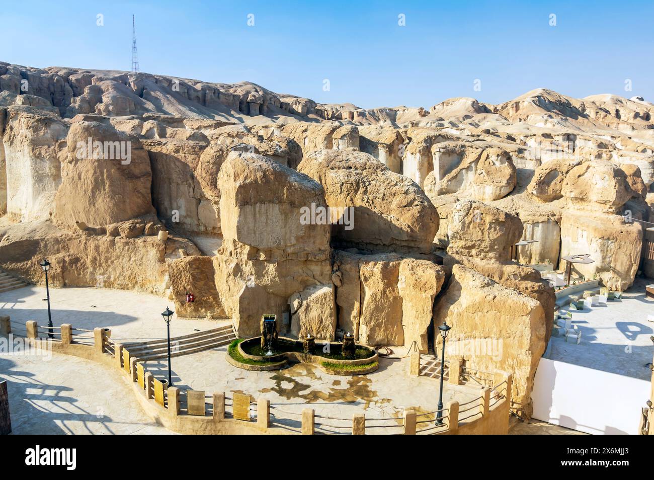 Limestone cliffs on Al-Qarah Mountain, in the largest oasis in the world, Al Ahsa. UNESCO World Heritage Site Stock Photo