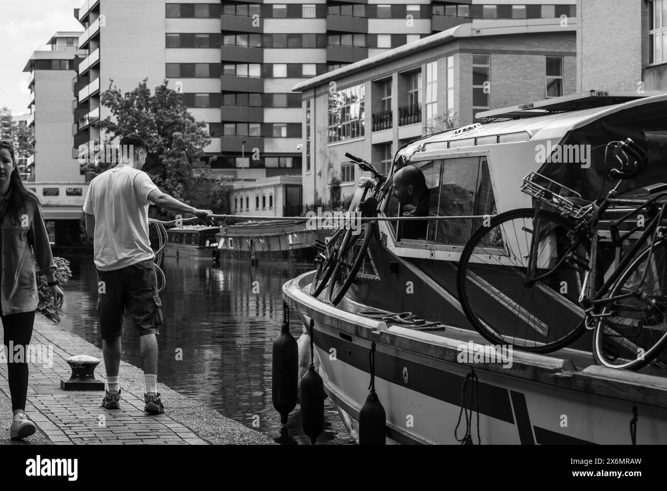 London Life at City Road Lock Stock Photo Alamy