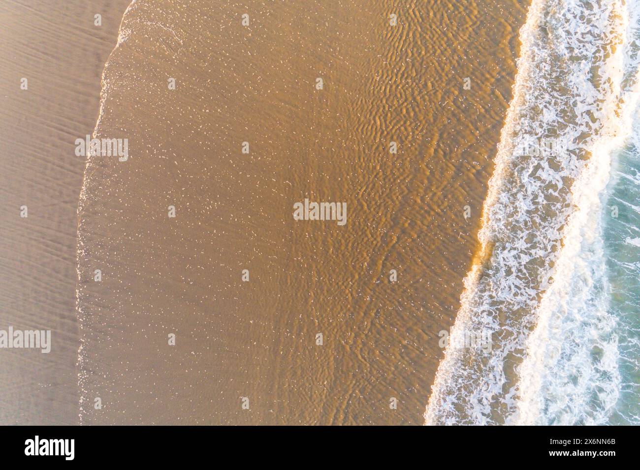 Overhead drone aerial shot tropical hi-res stock photography and images ...