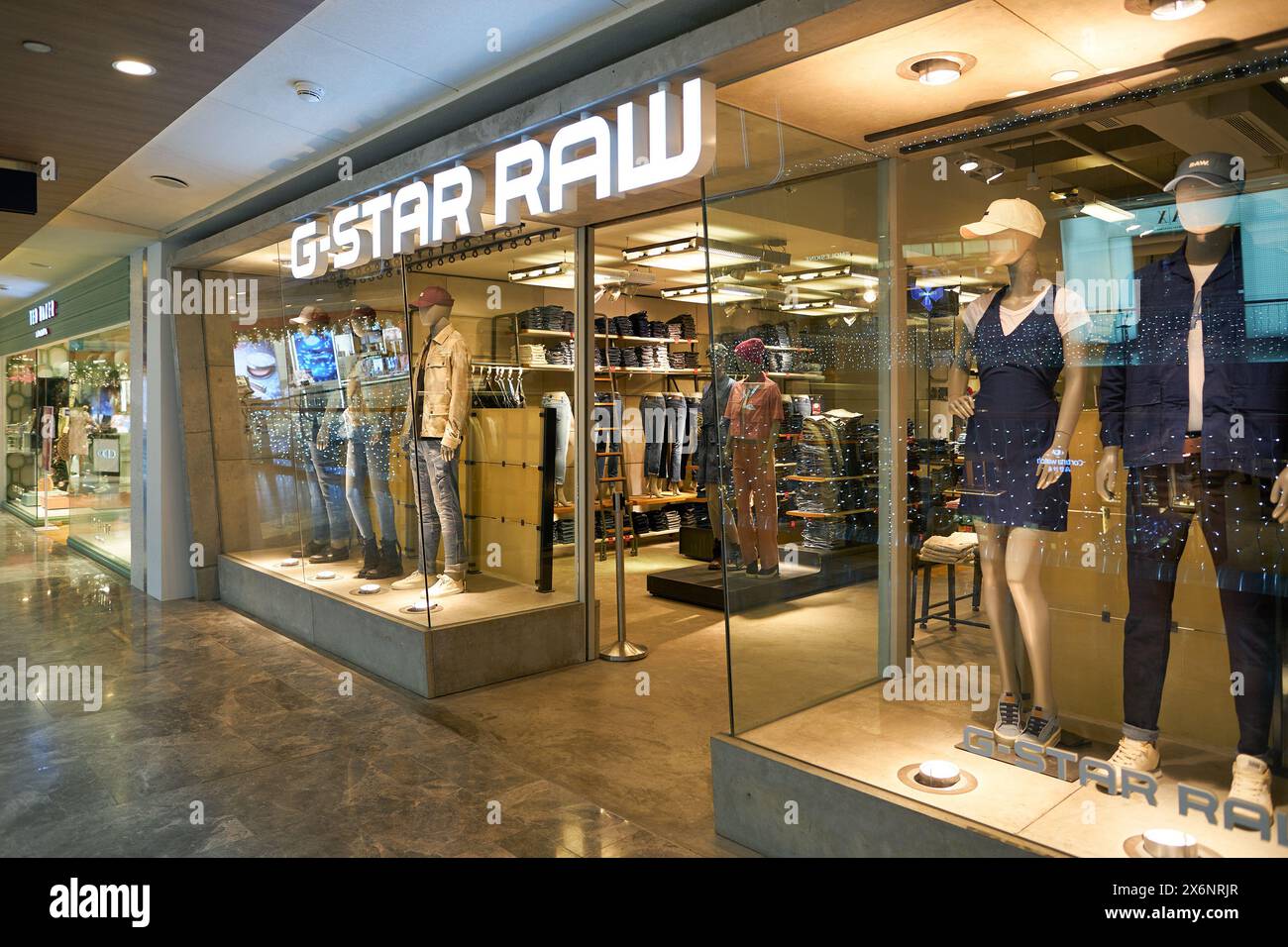 G star raw hi res stock photography and images Page 2 Alamy