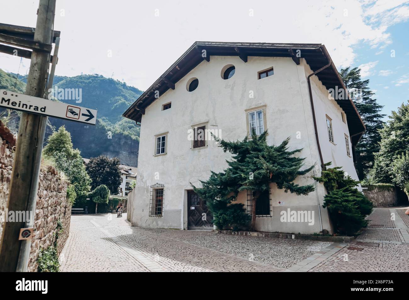 Pinot Parks Pinot Noir Trail - the wine and culture trail is located in the famous ...